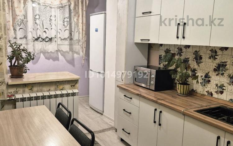 1-бөлмелі пәтер · 36 м² · 6/7 қабат, Ақсай-1А ш/а. 6, бағасы: 240 000 ₸ в Алматы, Ауэзовский р-н — фото 2