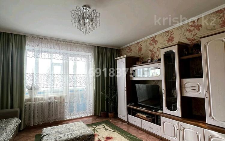 4-комнатная квартира, 82 м², Рыскулова 1В за 28 млн 〒 в Семее — фото 2