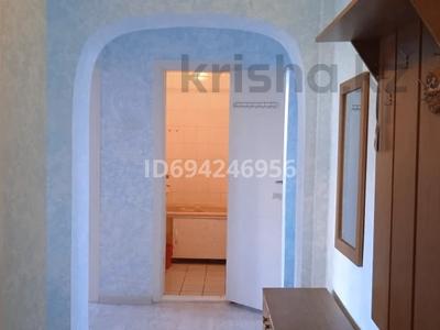 Аренда квартир в Алматы: 2-комнатная квартира · 57 м² · 5/5 этаж, мкр Жетысу-4 — Абая Момыш-Улы, ст.метро Б.Момышулы за 260 000 〒 2-комнатная квартира · 57 м² · 5/5 этаж, мкр Жетысу-4 — Абая Момыш-Улы, ст.метро Б.Момышулы за 260 000 〒 в Алматы, Ауэзовский р-н