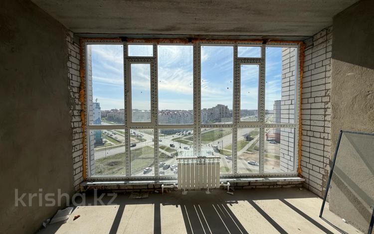 3-бөлмелі пәтер · 131.7 м², Алтын Орда (бывш Батыс-2), бағасы: 31 млн ₸ в Актобе — фото 8