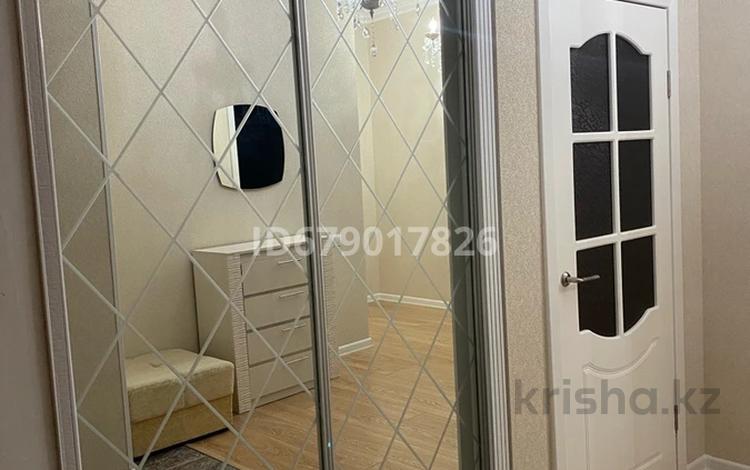 2-бөлмелі пәтер · 100 м² · 4/7 қабат, Кабанбай батыра 13 — Сарайшык, бағасы: 350 000 ₸ в Астане, Есильский р-н — фото 2