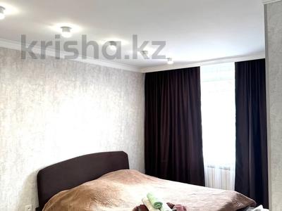 1-комнатная квартира · 44 м² · 5/9 этаж, мкр Новый Город, Нуркен Абдирова — Ерубаева, Бухар Жырау, Гоголя, Комиссарова за 10 000 〒 в Караганде, Казыбек би р-н