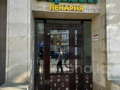 Еркін, кеңселер, дүкендер мен бутиктер, қоғамдық тамақтану орны, сұлулық салондары, медорталықтар мен дәріханалар, білім орталықтары, ойын-сауық · 77 м², бағасы: 52 млн ₸ в Астане
