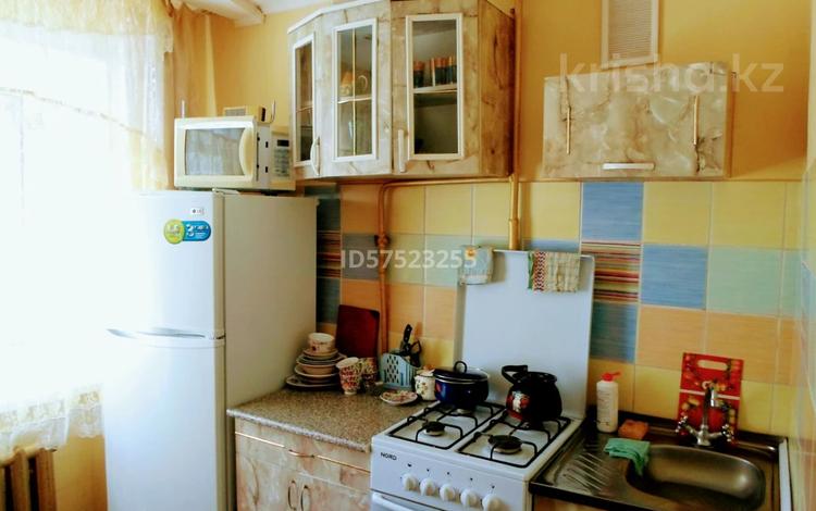 1-бөлмелі пәтер · 35 м² · 1/4 қабат, Алмазова 46 — проспект Нурсултана Назарбаева, бағасы: 8 000 ₸ в Уральске — фото 3