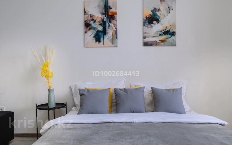 3-комнатная квартира · 100 м² · 1/15 этаж, Толе би 273/11 за 30 000 ₸ в Алматы, Алмалинский р-н — фото 2