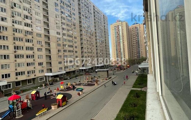 3-комнатная квартира · 85 м² · 3/18 этаж, мкр Тастак-2 167 за 470 000 ₸ в Алматы, Алмалинский р-н — фото 2