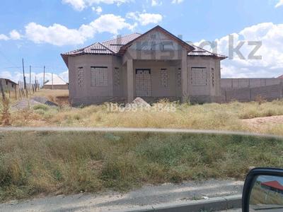 Отдельный дом · 5 комнат · 260 м² · 10 сот., Мкр. Самал, улица 1А. 43 — Магазин Шапагат. за 24 млн 〒 в Ленгере