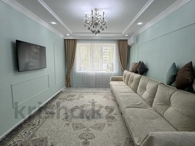 2-бөлмелі пәтер · 70 м² · 1/5 қабат, мкр. Алтын орда 11д — Тауелсиздик, бағасы: 31 млн ₸ в Актобе