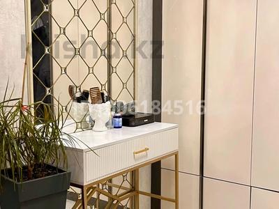 3-комнатная квартира · 87 м² · 7/10 этаж, Куаныша Толеметова 50/11 — Утегенова и Толеметова торг центр Грамад.НИШ за 40 млн ₸ в Шымкенте, Абайский р-н