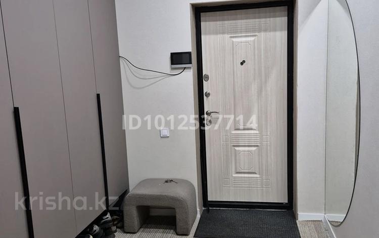 3-комнатная квартира · 73 м² · 1/5 этаж, мкр Михайловка , Жанибекова 53 за 55 млн ₸ в Караганде, Казыбек би р-н — фото 2