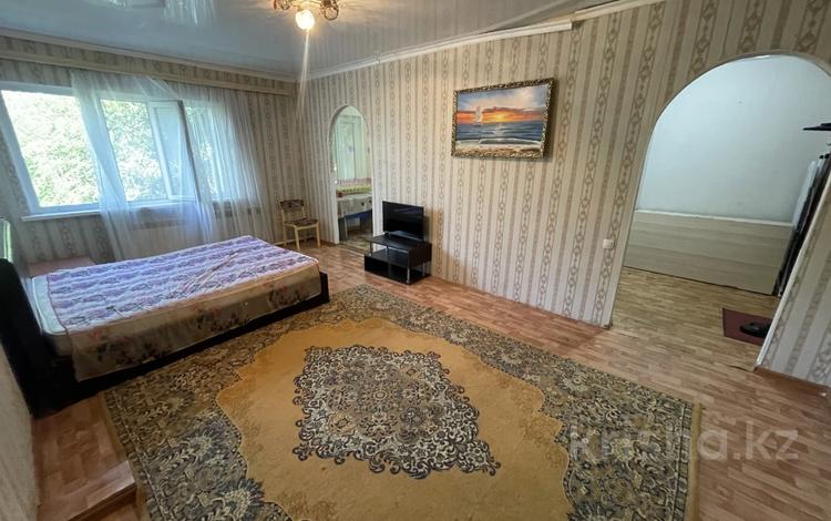 1-бөлмелі пәтер · 38 м² · 3/3 қабат, Ворошилова 3, бағасы: 9.4 млн ₸ в Костанае — фото 2
