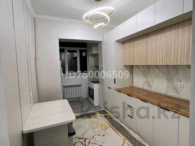 Аренда квартир в Шымкенте: 2-комнатная квартира · 60 м² · 3/5 этаж · помесячно, мкр Нижний Отырар, Нижний Отырар ш/а — Рысқұлов Бәйдібек би за 180 000 〒 2-комнатная квартира · 60 м² · 3/5 этаж · помесячно, мкр Нижний Отырар, Нижний Отырар ш/а — Рысқұлов Бәйдібек би за 180 000 〒 в Шымкенте, Туран р-н