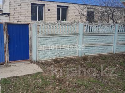 Отдельный дом · 4 комнаты · 100 м², мкр 12, Биржан сал за 150 000 〒 в Актобе
