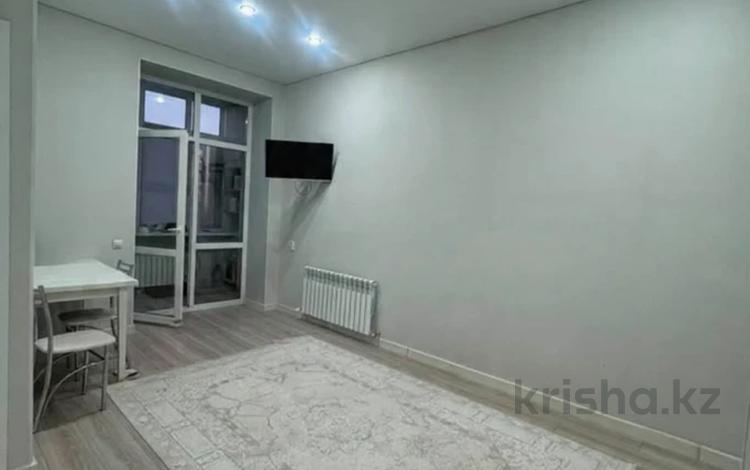 1-комнатная квартира · 40 м² · 1/9 этаж, мкр Юго-Восток, Университетская 19/2 за 20.5 млн ₸ в Караганде, Казыбек би р-н — фото 2