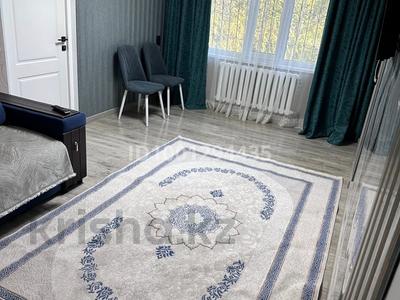 2-комнатная квартира · 60 м² · 2/5 этаж, Айтеки Би 27 — Площадь за 17 000 〒 в 