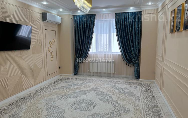 3-комнатная квартира · 100.5 м² · 8/8 этаж, мкр Нурсая-3, Абулхаир хана 70/6 за 50 млн ₸ в Атырау — фото 2