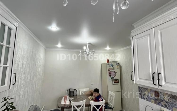 Жеке үй · 4 бөлме · 120 м² · 20 жүзд., Жаңа қала, Актюберенген-11 47 — Мега Шығыс торговый дом Скала, бағасы: 20 млн ₸ в Актобе, Новый город — фото 2