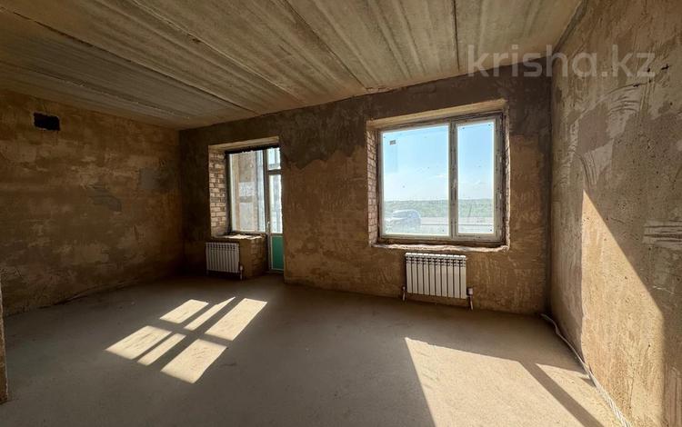 2-комнатная квартира · 57.6 м² · 1/9 этаж, Айтматова 23 — Молдагалиева за 27 млн ₸ в Астане, Нура р-н — фото 2