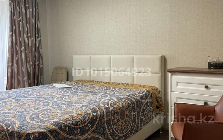 2-комнатная квартира · 50 м², Богенбай батыра 239 за 400 000 ₸ в Алматы, Алмалинский р-н — фото 2