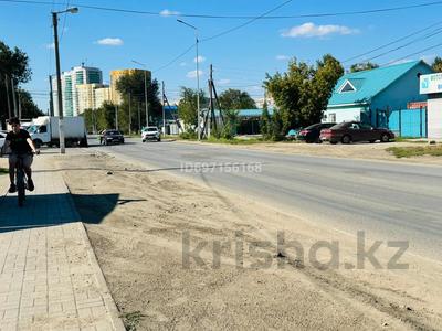 Жер үй мен саяжайлар в Актюбинской обл.: Жеке үй · 3 бөлме · 70 м² · 4 сот., Мясоедва 107 а — Магазин Эльмира, бағасы: 17 млн 〒 Жеке үй · 3 бөлме · 70 м² · 4 сот., Мясоедва 107 а — Магазин Эльмира, бағасы: 17 млн 〒 в Актобе, мкр Москва