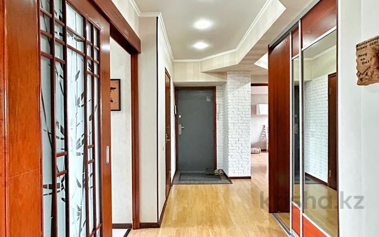 4-комнатная квартира · 90 м² · 5/5 этаж, Желтоксан 137 — Жамбыла за 500 000 ₸ в Алматы, Алмалинский р-н — фото 2