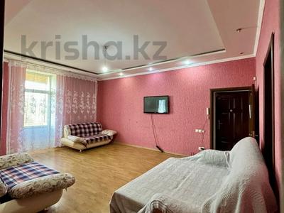 2-комнатная квартира · 60 м² · 4/5 этаж, Караменде Би 4 за 240 000 〒 в Балхаше