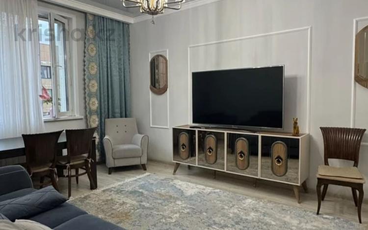 4-комнатная квартира · 120 м² · 5/7 этаж, Улы Дала 58 за 600 000 ₸ в Астане, Есильский р-н — фото 2