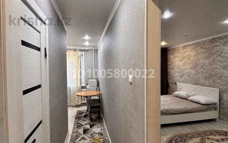 1-комнатная квартира · 35 м² · 3/5 этаж, Жунисова 180 — Абая за 12 000 ₸ в Уральске, мкр Школьник — фото 2