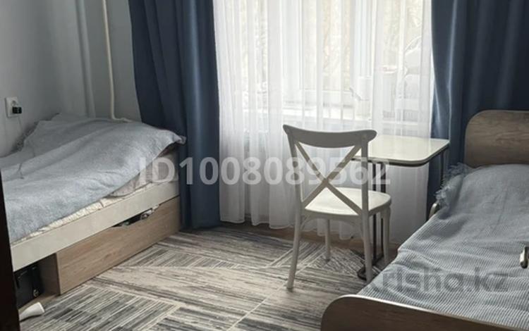 3-бөлмелі пәтер · 80 м² · 4/5 қабат, Ауезова 32, бағасы: 450 000 ₸ в Алматы, Алмалинский р-н — фото 2