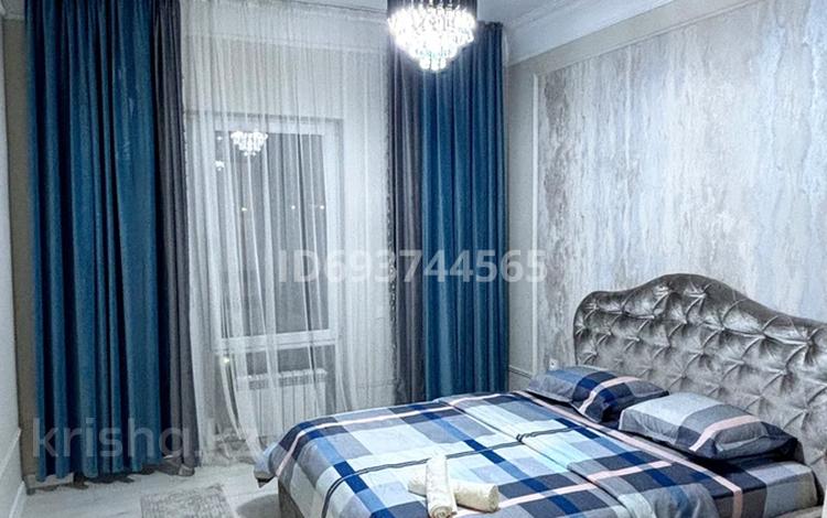 1-комнатная квартира, 52 м² посуточно, мкр Нурсат за 17 000 〒 в Шымкенте, Каратауский р-н — фото 2