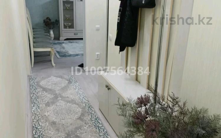 1-бөлмелі пәтер · 42 м² · 4/5 қабат, Жана гарышкер, бағасы: 20 млн ₸ в Талдыкоргане, мкр Жана Гарышкер — фото 2