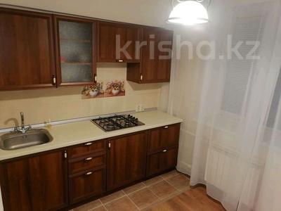 2-комнатная квартира · 45 м² · 3/5 этаж, мкр Аксай-1 21 за 240 000 ₸ в Алматы, Ауэзовский р-н