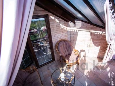 5-комнатная квартира · 154 м², К.Аманжолова 94/3 за 135 млн 〒 в Караганде, Казыбек би р-н