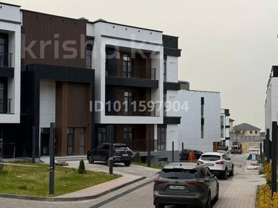 4-бөлмелі пәтер · 158 м² · 3/3 қабат, мкр Нур Алатау, Какимбека Салыкова — Рядом Тамос, бағасы: 103 млн ₸ в Алматы, Бостандыкский р-н