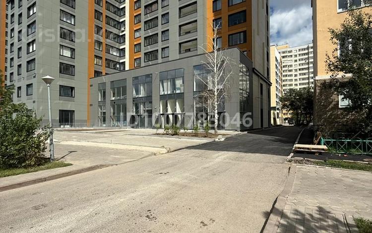 Свободное назначение, офисы, магазины и бутики, общепит, салоны красоты, бани, гостиницы и зоны отдыха, фитнес и спорт, медцентры и аптеки, образование, развлечения, конференц-залы, кабинеты и рабочие места, студии · 490 м² за 3.9 млн 〒 в Астане, Есильский р-н — фото 2