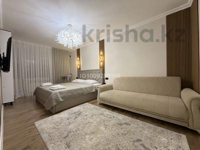 3-бөлмелі пәтер · 65 м² · 2/5 қабат, Желтоксан 20 — Напротив ДВД, бағасы: 27 000 〒 в Шымкенте, Аль-Фарабийский р-н