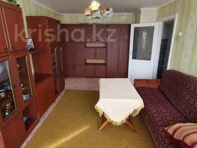 4-бөлмелі пәтер · 59 м² · 5/5 қабат, Сортировка, Локомотивная, бағасы: 9 млн ₸ в Караганде, Алихана Бокейханова р-н