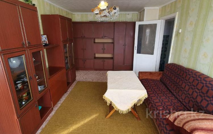 4-бөлмелі пәтер · 59 м² · 5/5 қабат, Сортировка, Локомотивная, бағасы: 9 млн ₸ в Караганде, Алихана Бокейханова р-н — фото 2