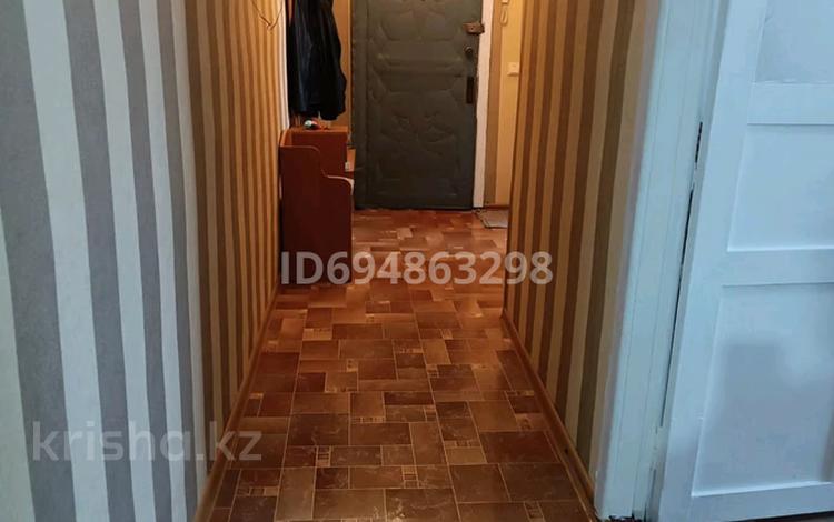 3-бөлмелі пәтер · 82 м² · 1/5 қабат, Набережная 30, бағасы: 200 000 ₸ в Семее — фото 3