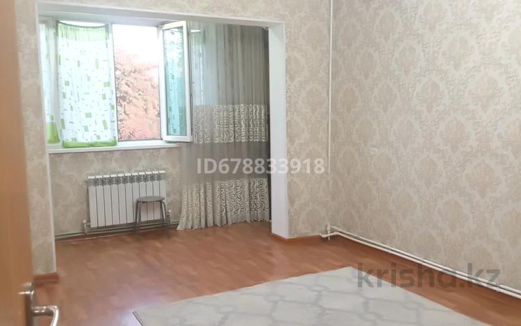 3-комнатная квартира, 70 м², 4/5 этаж, 18-й микрорайон, 18-й микрорайон 79 за 29.5 млн 〒 в Шымкенте, Енбекшинский р-н — фото 2