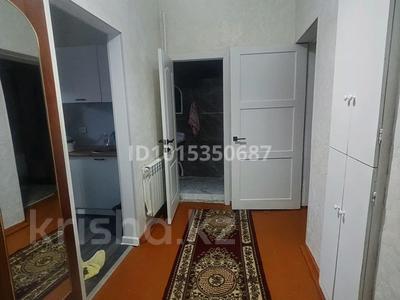 2-бөлмелі пәтер · 55 м² · 2/2 қабат, Махмуд Кашкари 4, бағасы: 130 000 ₸ в Шу
