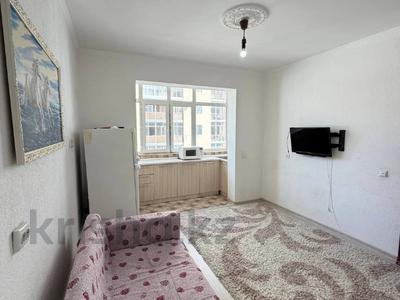 2-комнатная квартира · 42 м² · 5/10 этаж, Роза Багланова 3 за 21.5 млн ₸ в Астане, Нура р-н