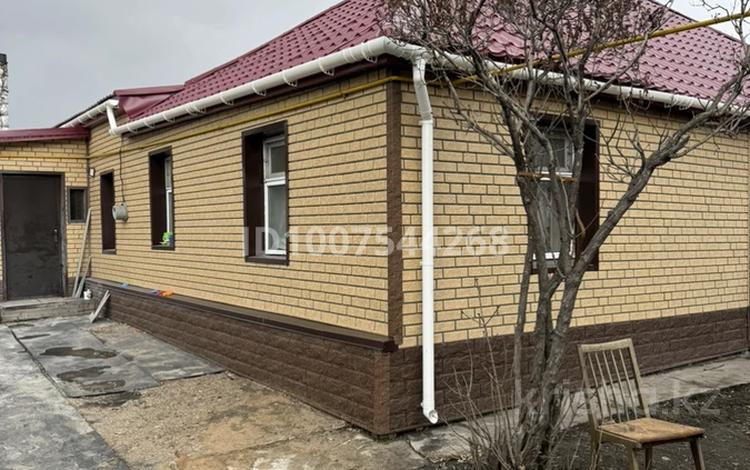 Часть дома · 3 комнаты · 81 м² · 7 сот., мкр Михайловка — Толепова за 35 млн ₸ в Караганде, Казыбек би р-н — фото 2