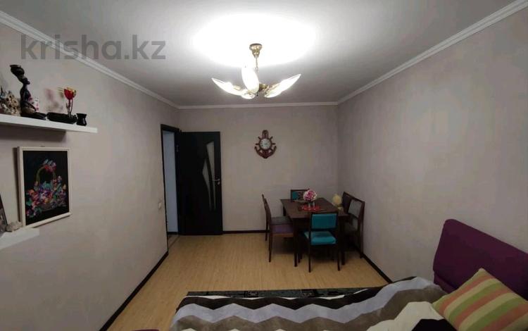2-комнатная квартира, 43 м², 2/4 этаж, мкр №11 за 26.8 млн 〒 в Алматы, Ауэзовский р-н — фото 2