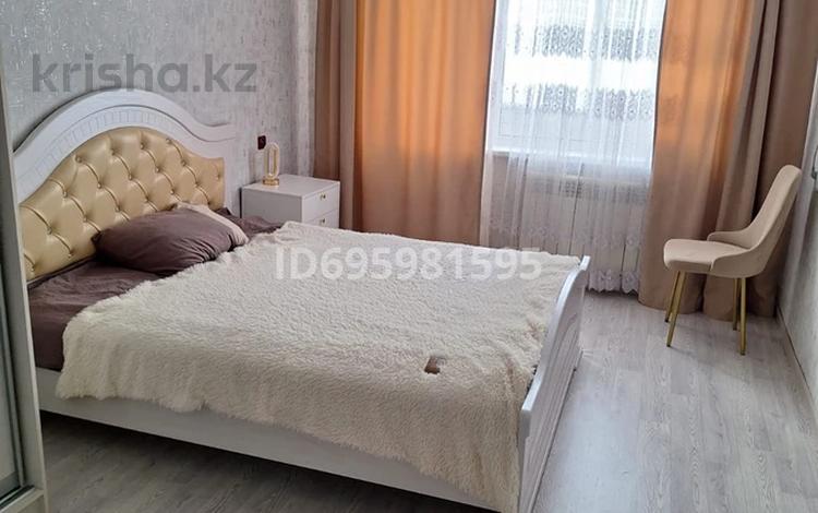 3-комнатная квартира · 63 м² · 5/5 этаж, Майкудук, 17й микрорайон 39 за 14.8 млн ₸ в Караганде, Алихана Бокейханова р-н — фото 2