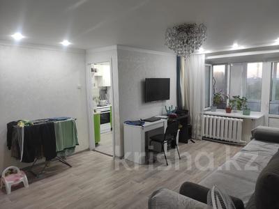 3-комнатная квартира · 60 м² · 3/5 этаж, Республики — 2 мкрн за 9.5 млн 〒 в Темиртау