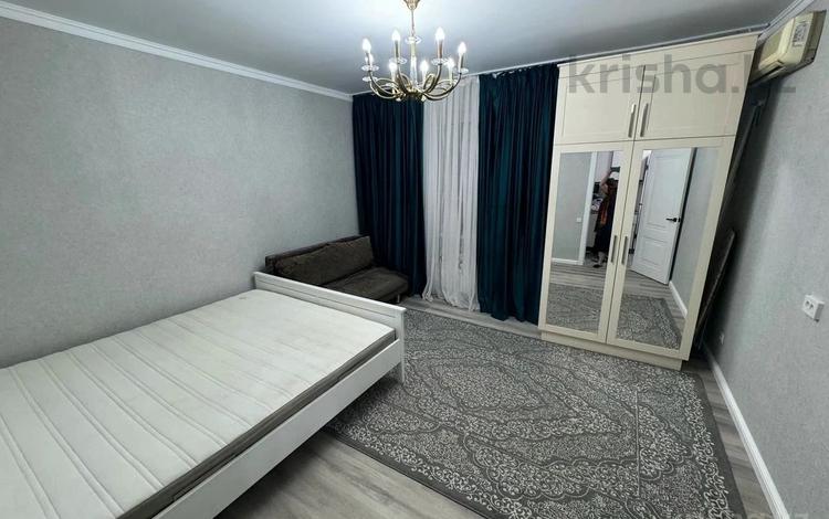 1-комнатная квартира · 37 м² · 1/12 этаж, мкр Аксай-1А за 23.5 млн ₸ в Алматы, Ауэзовский р-н — фото 2