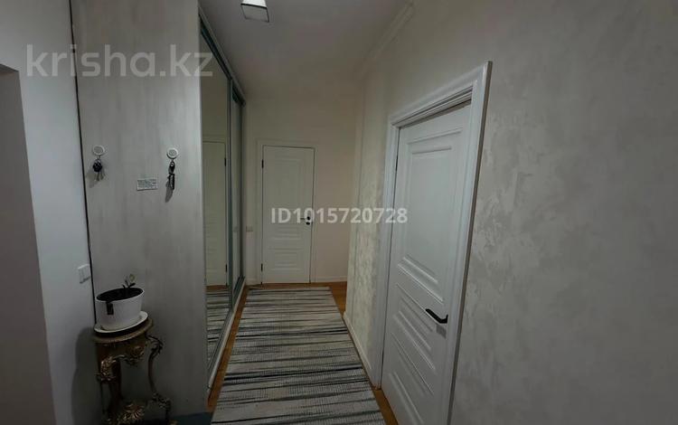 2-бөлмелі пәтер · 60 м² · 1/5 қабат, Чингиз Айтматова 31 б, бағасы: 280 000 ₸ в Астане, Нура р-н — фото 2