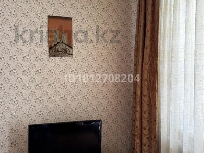 1-комнатная квартира · 36 м² · 1/5 этаж, 10мкр 7 за 7 000 ₸ в Аксае
