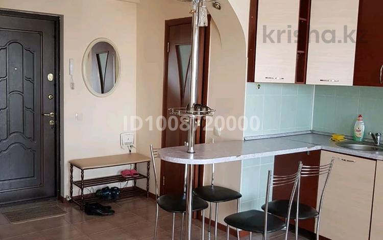 1-комнатная квартира · 35 м² · 8/9 этаж, Жібек жолы 81 за 15 000 ₸ в Алматы, Алмалинский р-н — фото 2